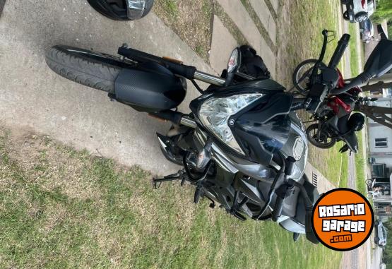 Motos - Bajaj Rousser NS200 2023 Nafta 2300Km - En Venta