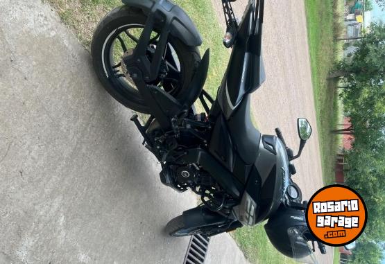 Motos - Bajaj Rousser NS200 2023 Nafta 2300Km - En Venta