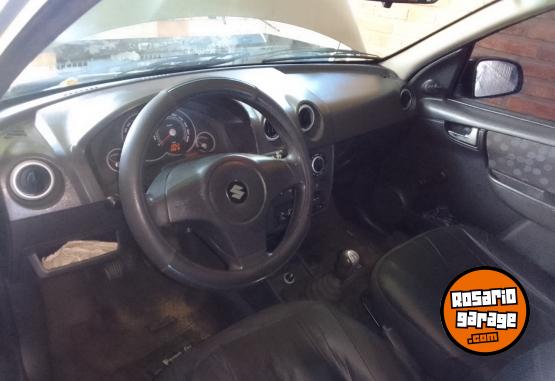 Autos - Suzuki FUN 1.4 2010 Nafta 156000Km - En Venta