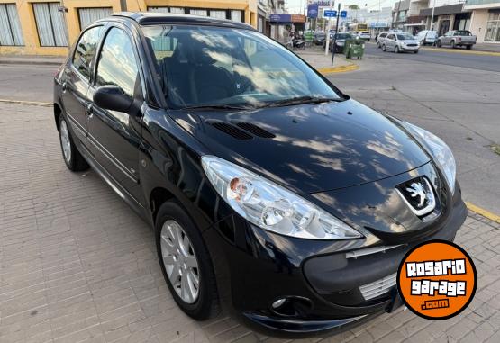 Autos - Peugeot 207 2013 Diesel 125000Km - En Venta