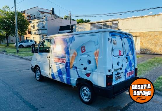 Utilitarios - Renault Trafic 1999 Diesel 210000Km - En Venta