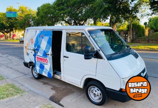 Utilitarios - Renault Trafic 1999 Diesel 210000Km - En Venta