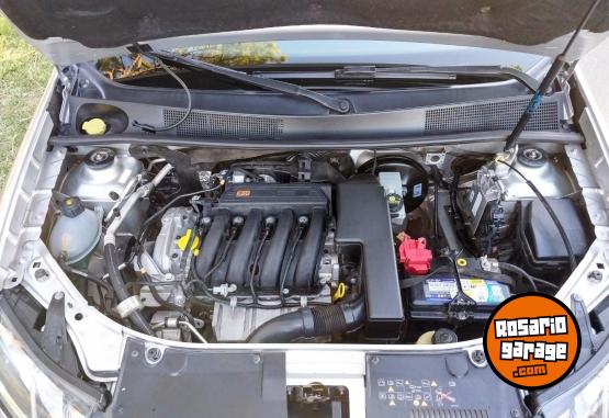 Autos - Renault Logan PrivilegePLUS1.616v 2016 Nafta 158000Km - En Venta