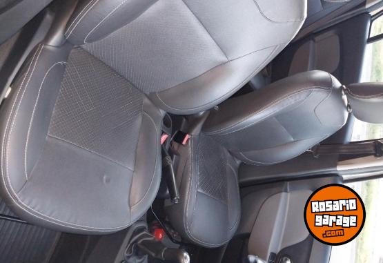 Autos - Renault Logan PrivilegePLUS1.616v 2016 Nafta 158000Km - En Venta