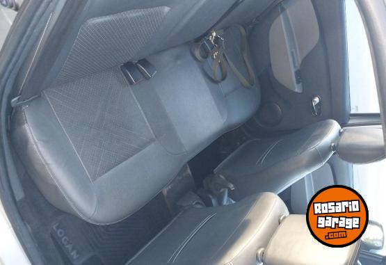 Autos - Renault Logan PrivilegePLUS1.616v 2016 Nafta 167000Km - En Venta