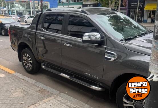Camionetas - Ford Ranger LIMITED 2020 Diesel 108000Km - En Venta