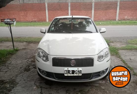 Autos - Fiat Siena atractive 2011 GNC 111111Km - En Venta