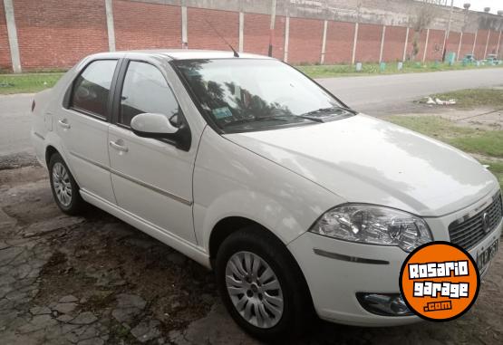 Autos - Fiat Siena atractive 2011 GNC 111111Km - En Venta