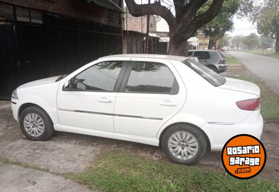 Autos - Fiat Siena atractive 2011 GNC 111111Km - En Venta
