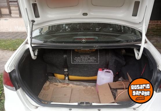 Autos - Fiat Siena atractive 2011 GNC 111111Km - En Venta