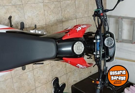 Motos - Corven Triax 150 R3 2023 Nafta 4650Km - En Venta