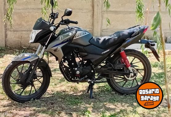 Motos - Honda Twister 125 2023 Nafta 3800Km - En Venta