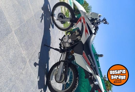 Motos - Honda XR tornado 2024 Nafta 1000Km - En Venta
