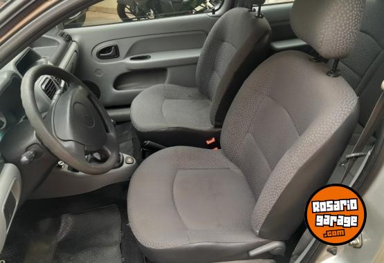 Autos - Renault Clio II 2010 Nafta 148000Km - En Venta