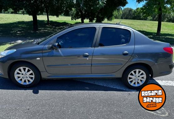 Autos - Peugeot 207 Compact XT HDI 2010 Diesel 220000Km - En Venta