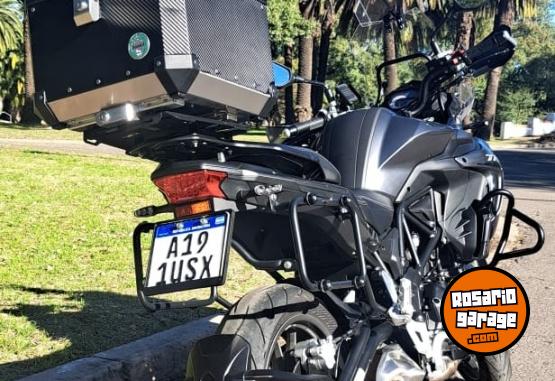 Motos - Benelli TRK 502 2023 Nafta 8400Km - En Venta