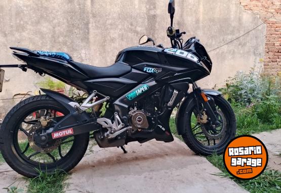 Motos - Bajaj Rouser 200 2017 Nafta 38000Km - En Venta