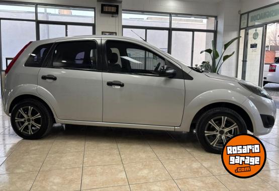 Autos - Ford FIESTA AMBIENTE PLUS MP3 2010 GNC 123310Km - En Venta