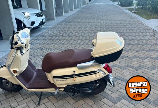 Motos - Kymco Like 125 2023 Nafta 13000Km - En Venta