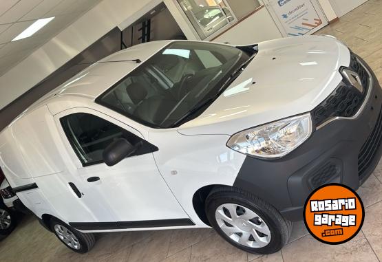 Utilitarios - Renault KANGOO FURGON EXPRESS 2025 Nafta 0Km - En Venta