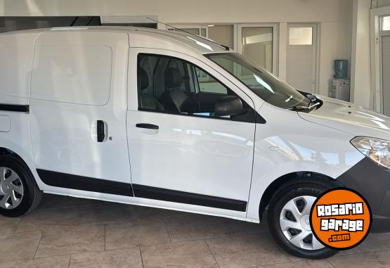 Utilitarios - Renault KANGOO FURGON EXPRESS 2025 Nafta 0Km - En Venta
