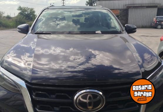 Camionetas - Toyota SW4 4x4 SRX 2.8 TDI 7A 2021 Diesel 107000Km - En Venta