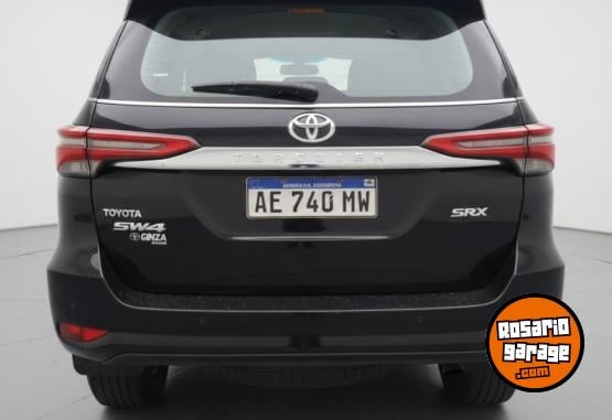 Camionetas - Toyota SW4 4x4 SRX 2.8 TDI 7A 2021 Diesel 107000Km - En Venta