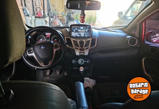 Autos - Ford Fiesta kinetig 2013 GNC 230000Km - En Venta
