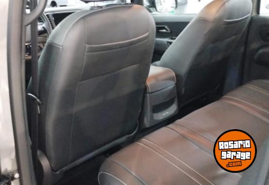 Camionetas - Volkswagen VOLKSWAGEN AMAROK HERO V6 2024 Diesel 17000Km - En Venta