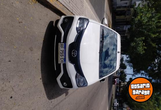 Autos - Toyota ETIOS XLS 2023 Nafta 60000Km - En Venta