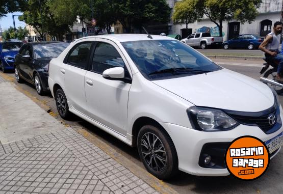 Autos - Toyota ETIOS XLS 2023 Nafta 60000Km - En Venta