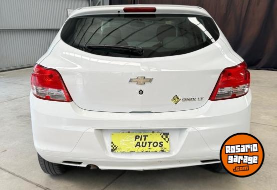 Autos - Chevrolet ONIX LT 2016 Nafta 177000Km - En Venta