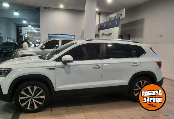 Autos - Volkswagen TAOS HIGHLINE AT 2023 Nafta 60000Km - En Venta