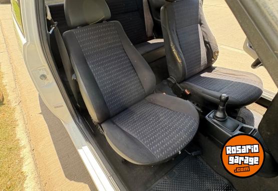 Autos - Volkswagen Gol 2004 Nafta 230000Km - En Venta