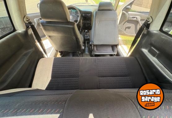 Autos - Volkswagen Gol 2004 Nafta 230000Km - En Venta