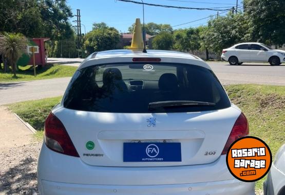 Autos - Peugeot 207 2011 Nafta - En Venta