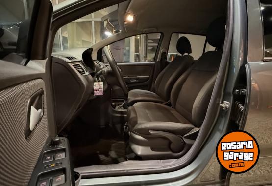 Autos - Volkswagen FOX COMFORTLINE 2011 GNC 137000Km - En Venta