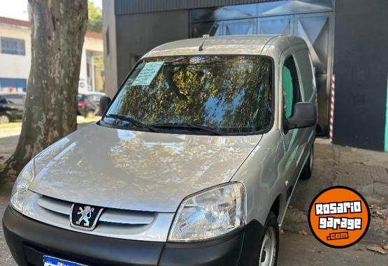 Utilitarios - Peugeot Parnert 2018 Diesel 170000Km - En Venta