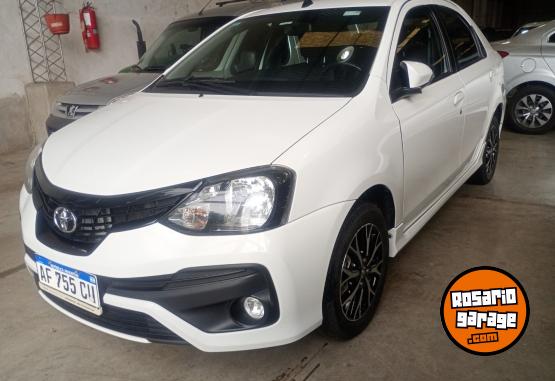 Autos - Toyota Etios 2023 Nafta 66000Km - En Venta