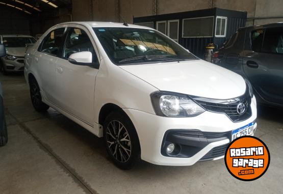 Autos - Toyota Etios 2023 Nafta 66000Km - En Venta