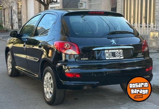 Autos - Peugeot 207 2013 Nafta 119000Km - En Venta