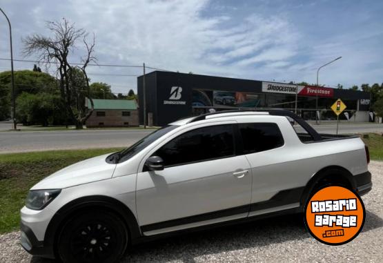 Autos - Volkswagen SAVEIRO CROSS 2017 Nafta 120000Km - En Venta