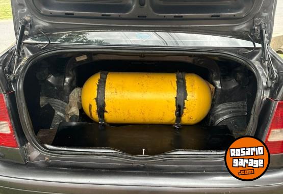 Autos - Volkswagen Polo 2005 GNC 220000Km - En Venta