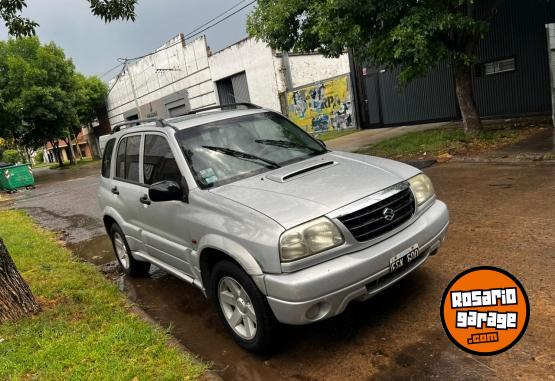 Camionetas - Suzuki Grand Vitara 2005 Diesel 220000Km - En Venta