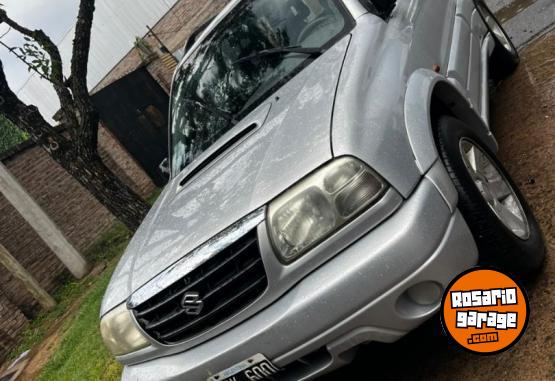 Camionetas - Suzuki Grand Vitara 2005 Diesel 220000Km - En Venta