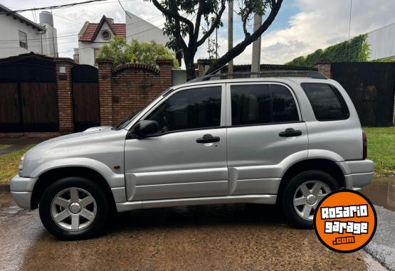 Camionetas - Suzuki Grand Vitara 2005 Diesel 220000Km - En Venta