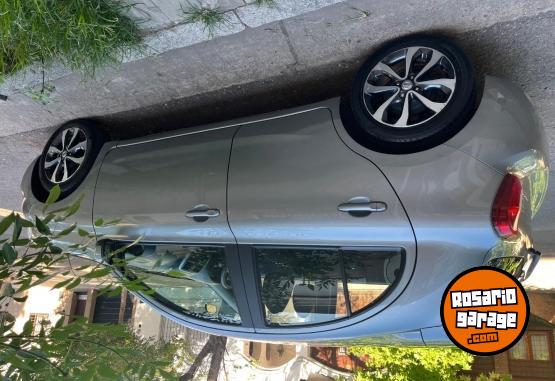 Autos - Nissan 2019/ Sense Pure Drive 2019 Nafta 73000Km - En Venta