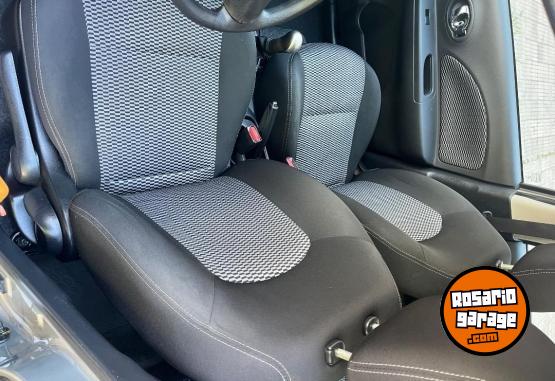 Autos - Nissan 2019/ Sense Pure Drive 2019 Nafta 73000Km - En Venta