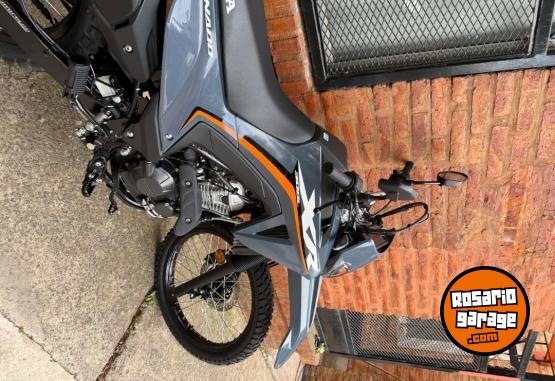 Motos - Honda Xr300L 2025 Nafta 200Km - En Venta
