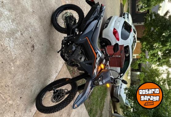 Motos - Honda Xr300L 2025 Nafta 200Km - En Venta